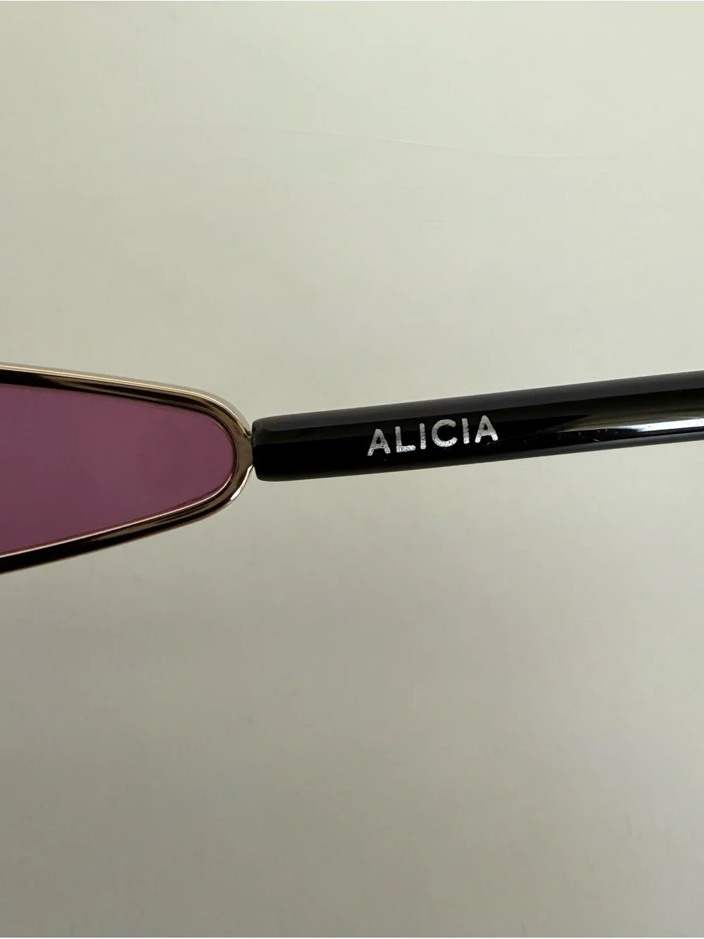 NEW!!! MO European women sunglasses Retail 350$